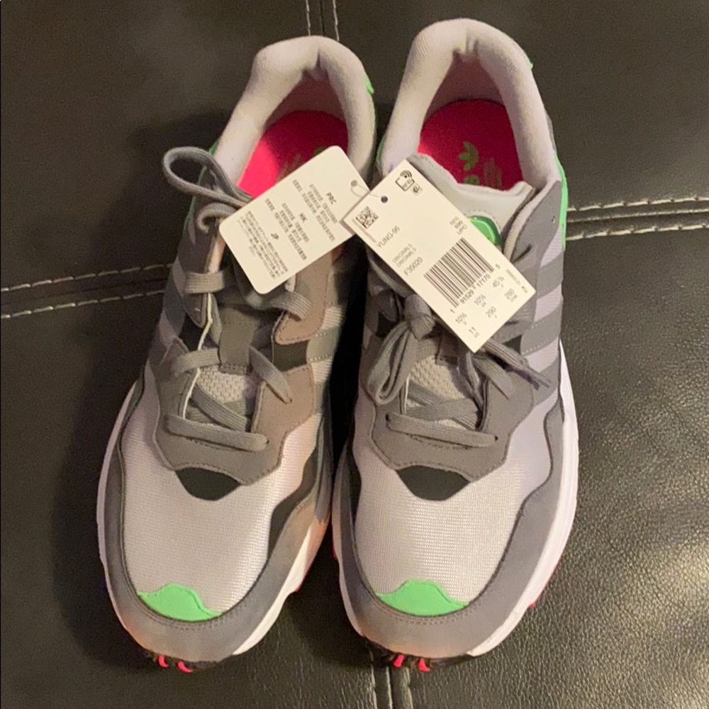 Yung-96’Grey shock pink’